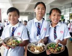 包含斯图加特着手营养改善计划，全队管理有序的词条