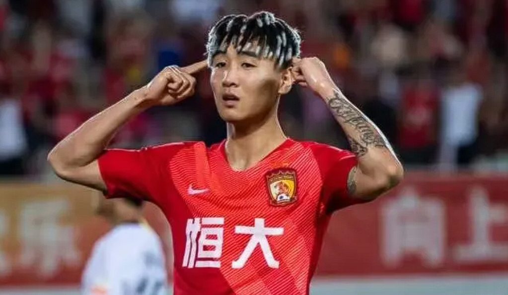 绿城惨败恒大，输球如梦寐泪沾巾的简单介绍